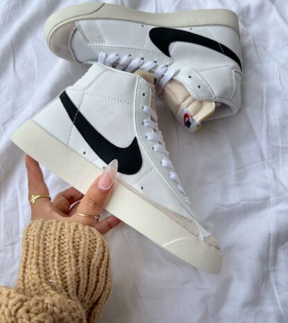 NIKE BLAZZER - Imagen 2