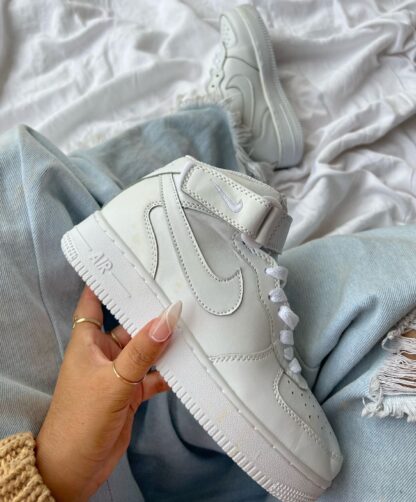 NIKE DAMA
