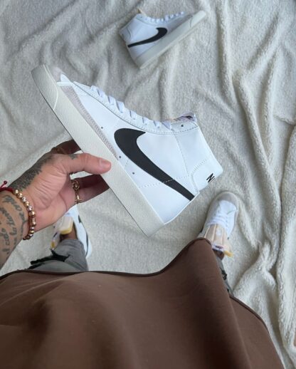 NIKE BLAZZER CABALLERO