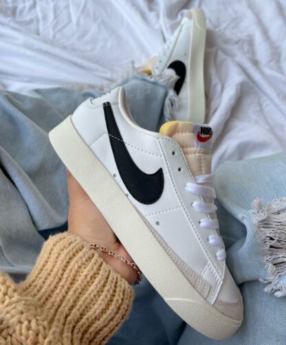 NIKE BLAZZER DAMA