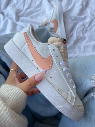 NIKE BLAZZER DAMA