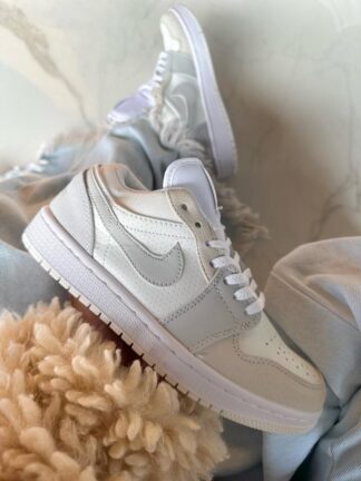 NIKE DAMA
