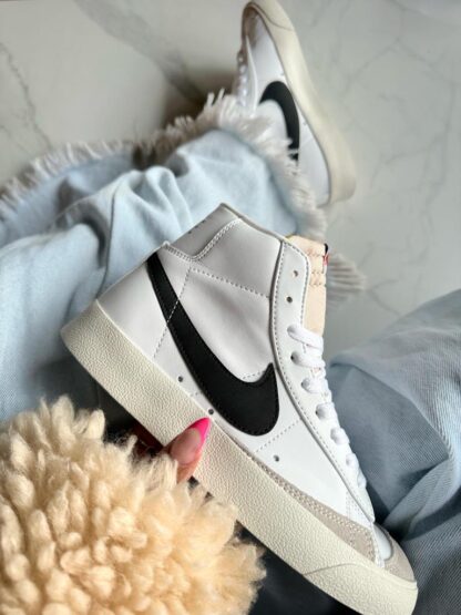 NIKE BLAZZER DAMA - Imagen 2