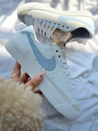 NIKE BLAZER DAMA