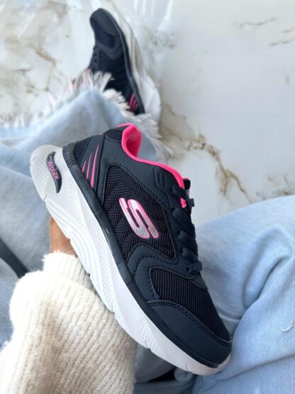 SKECHERS DAMA