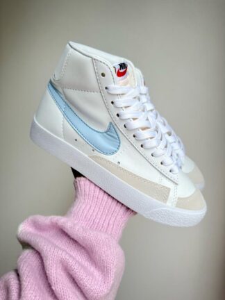 NIKE BLAZER DAMA