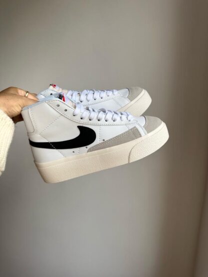 NIKE BLAZER PLATAFORMA  DAMA - Imagen 2