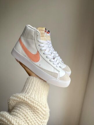 NIKE BLAZER DAMA