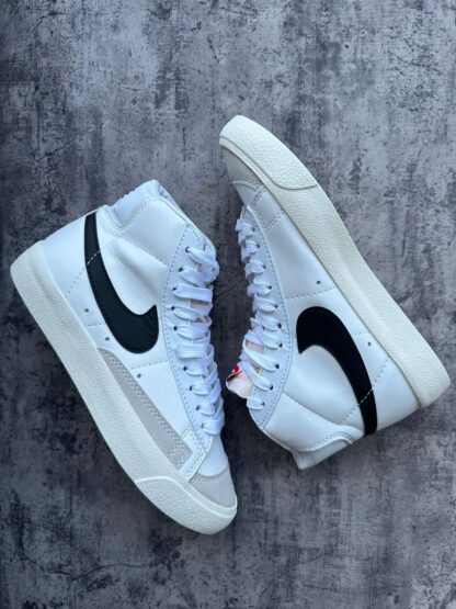 NIKE BLAZER - Imagen 2