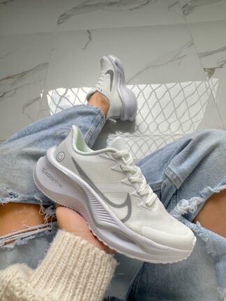 NIKE ZOOM DAMA