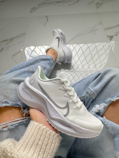 NIKE ZOOM DAMA
