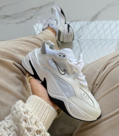 NIKE DAMA