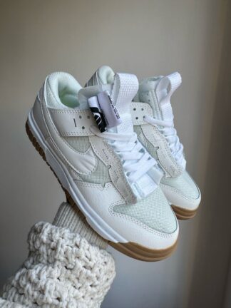 NIKE DAMA