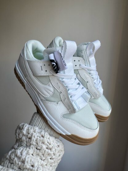 NIKE DAMA