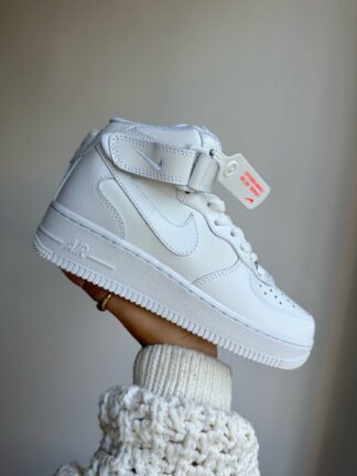 NIKE DAMA