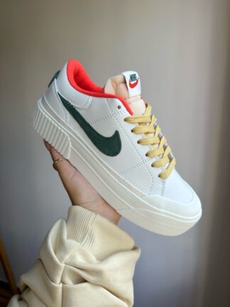 NIKE DAMA