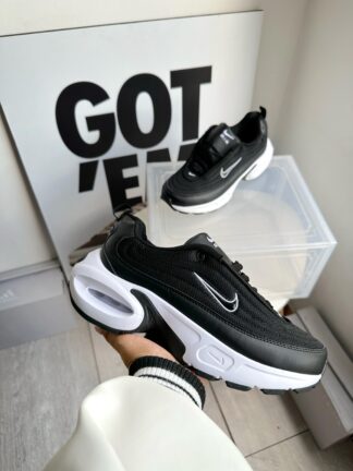 NIKE CABALLERO