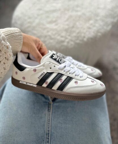 ADIDAS SAMBA FLORES BORDADA DAMA