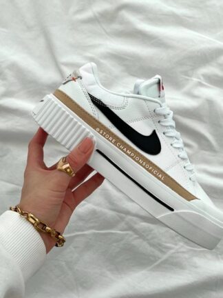 NIKE DAMA