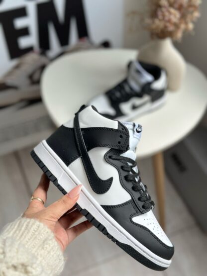 NIKE DAMA