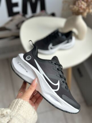 NIKE DAMA