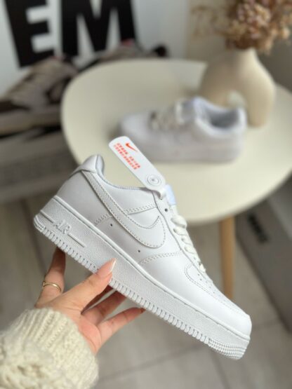 NIKE DAMA