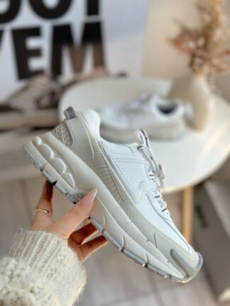NIKE DAMA