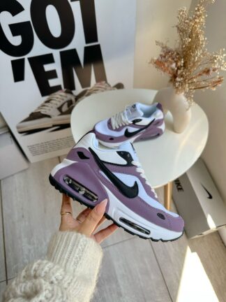 NIKE DAMA