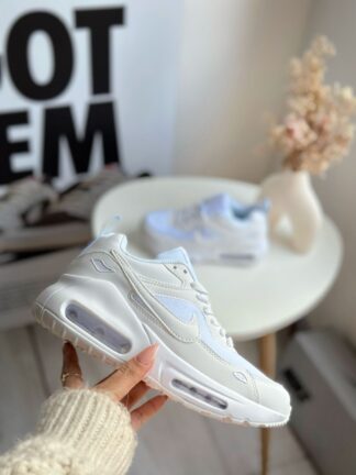 NIKE DAMA