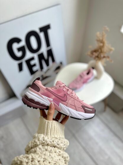 NIKE DAMA