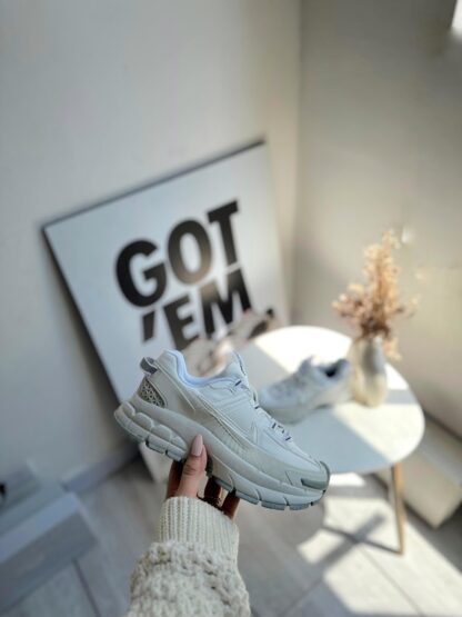 NIKE DAMA
