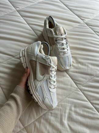 NIKE DAMA