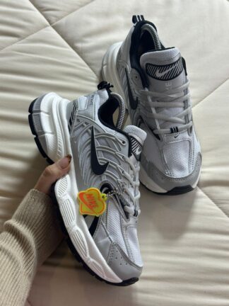NIKE DAMA