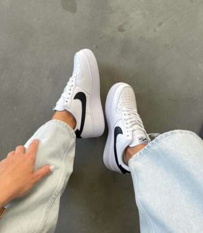 NIKE DAMA