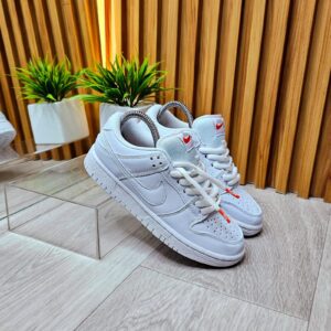 NIKE SB ORANGE LABEL