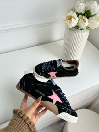 GOLDEN GOOSE