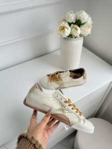 GOLDEN GOOSE